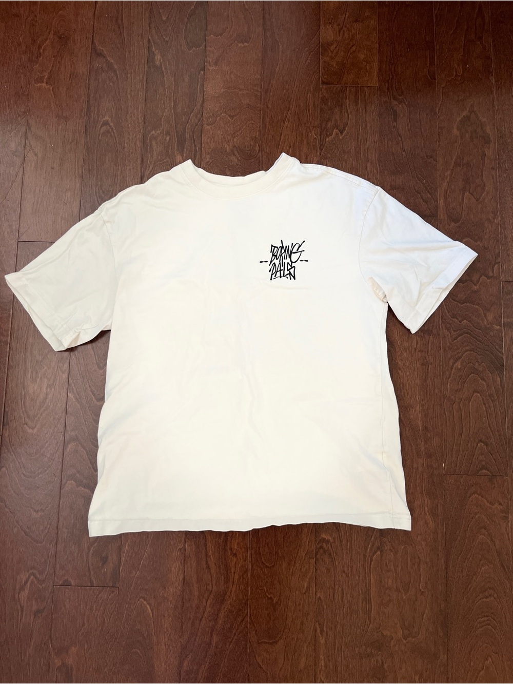 H&M White Short-Sleeve Crew Neck Tee with Black Chest Graphic